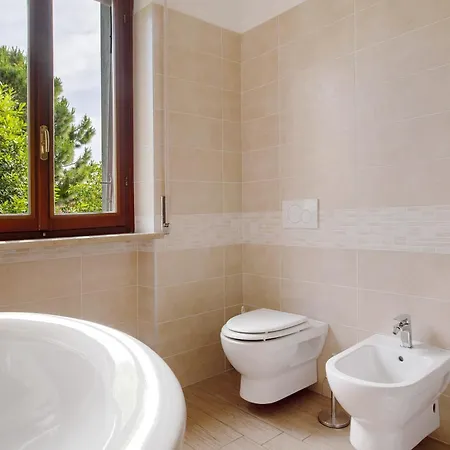Apartamento Lake Achilla 1 *