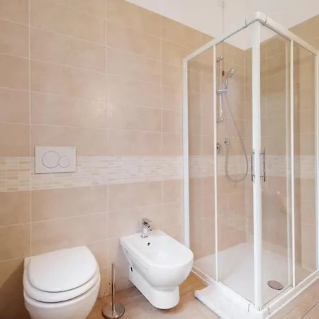 Apartamento Lake Achilla 1 *